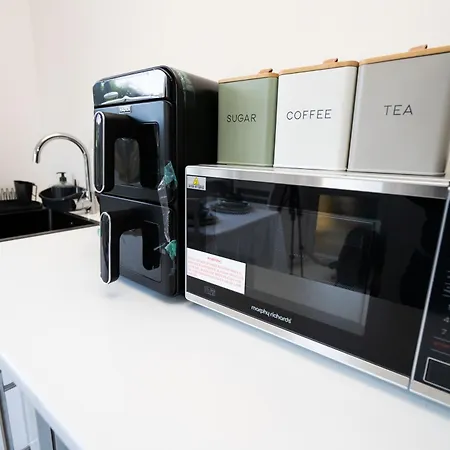 Modern Studio Apartment Near Airport With Free Parking דירה בריסטול