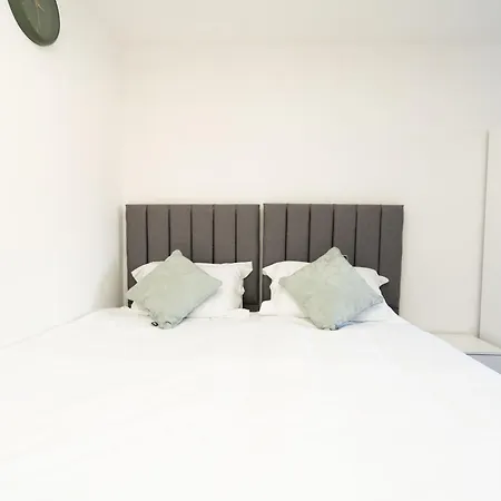 Modern Studio Apartment Near Airport With Free Parking דירה בריסטול